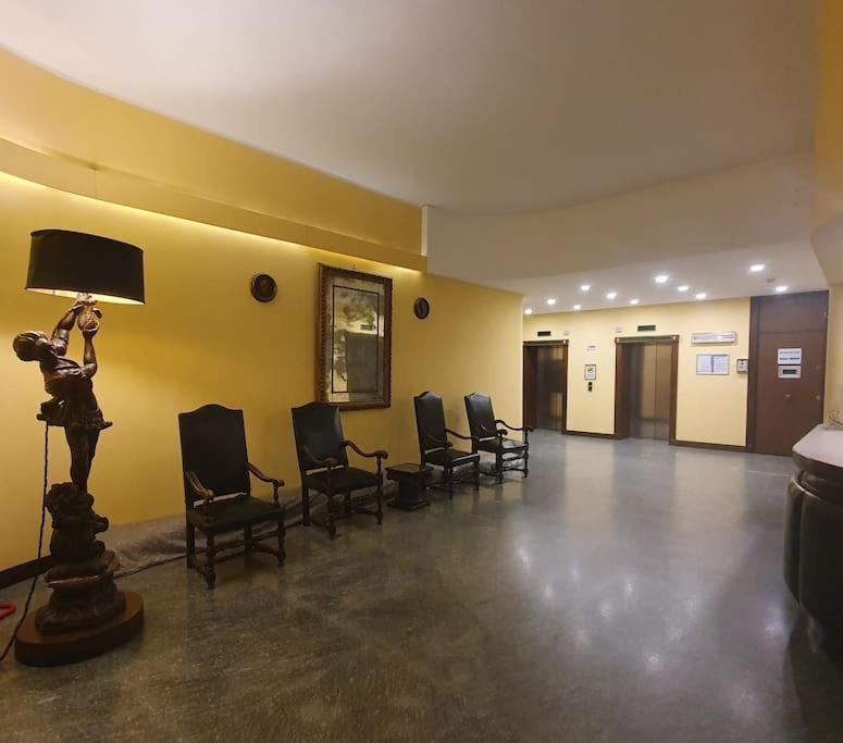 15, Con Posto Auto Appartamento
